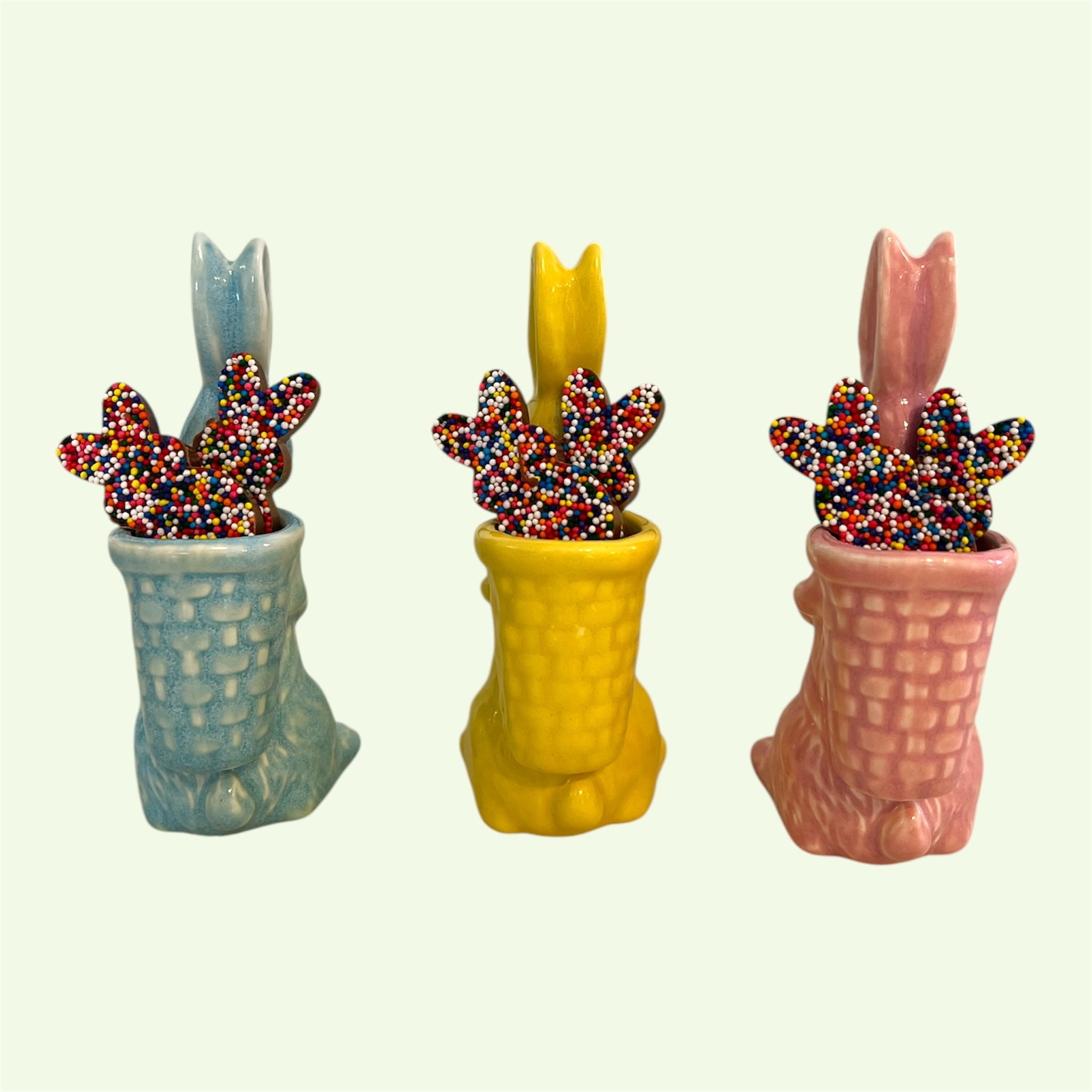 Embossed bunny with basket - Nandy&