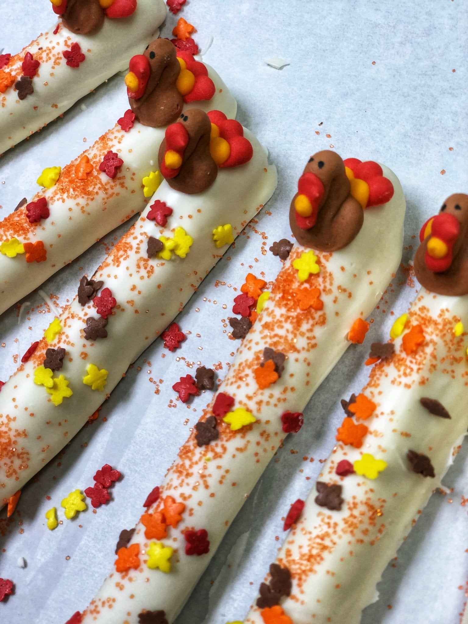 Thanksgiving pretzel rods - Nandy&