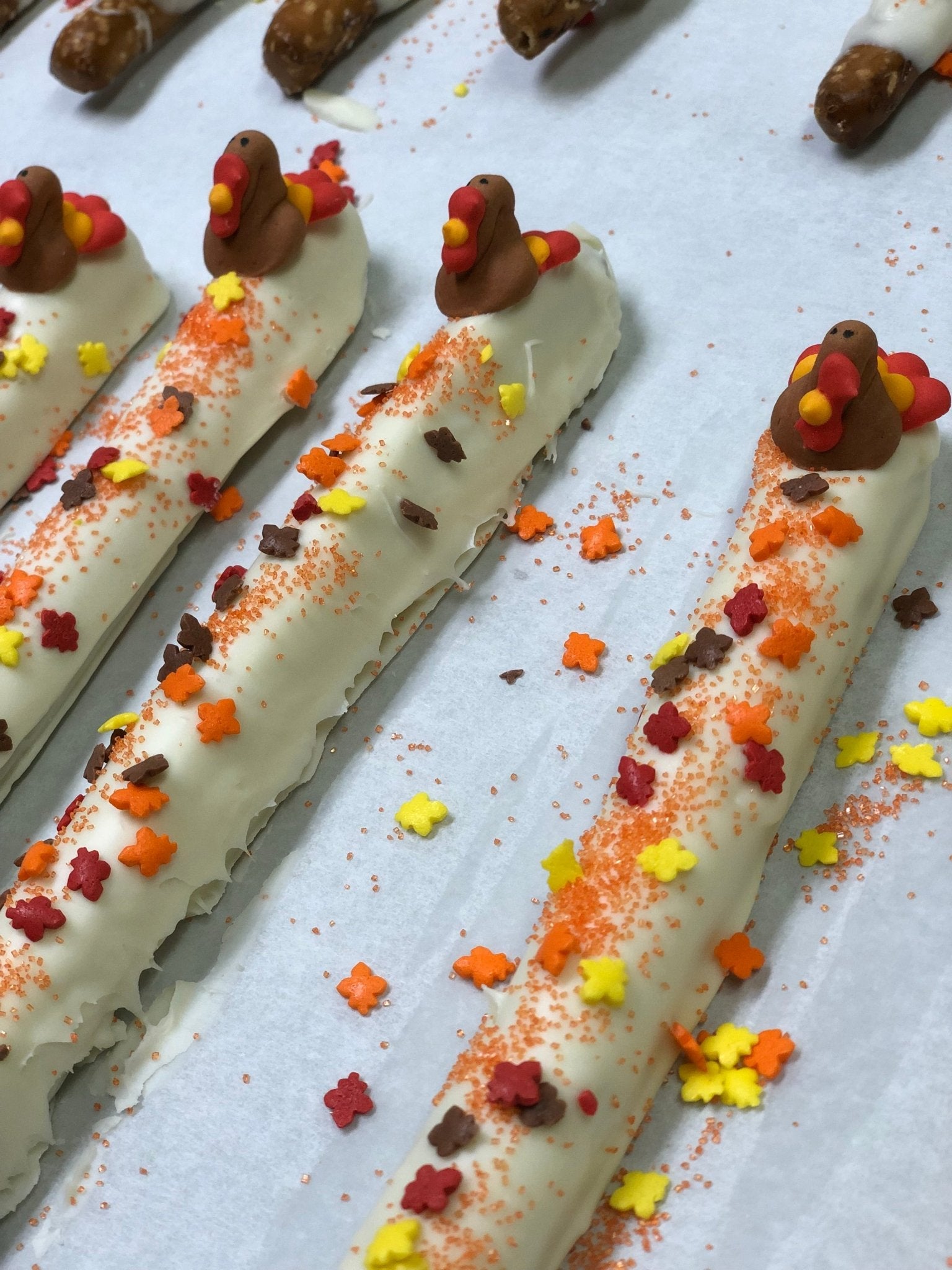 Thanksgiving pretzel rods - Nandy&