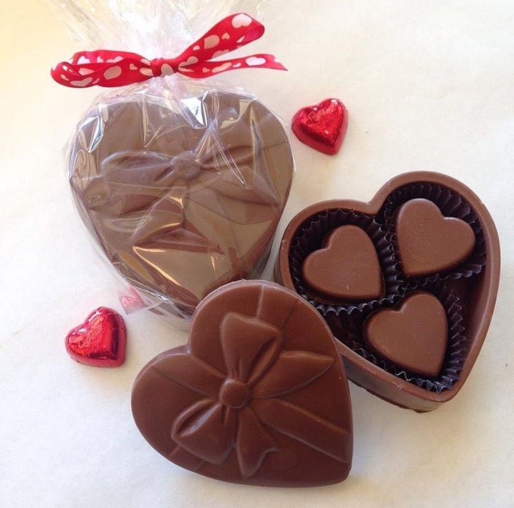 Chocolate Jewel Heart box filled with chocolate - Nandy&