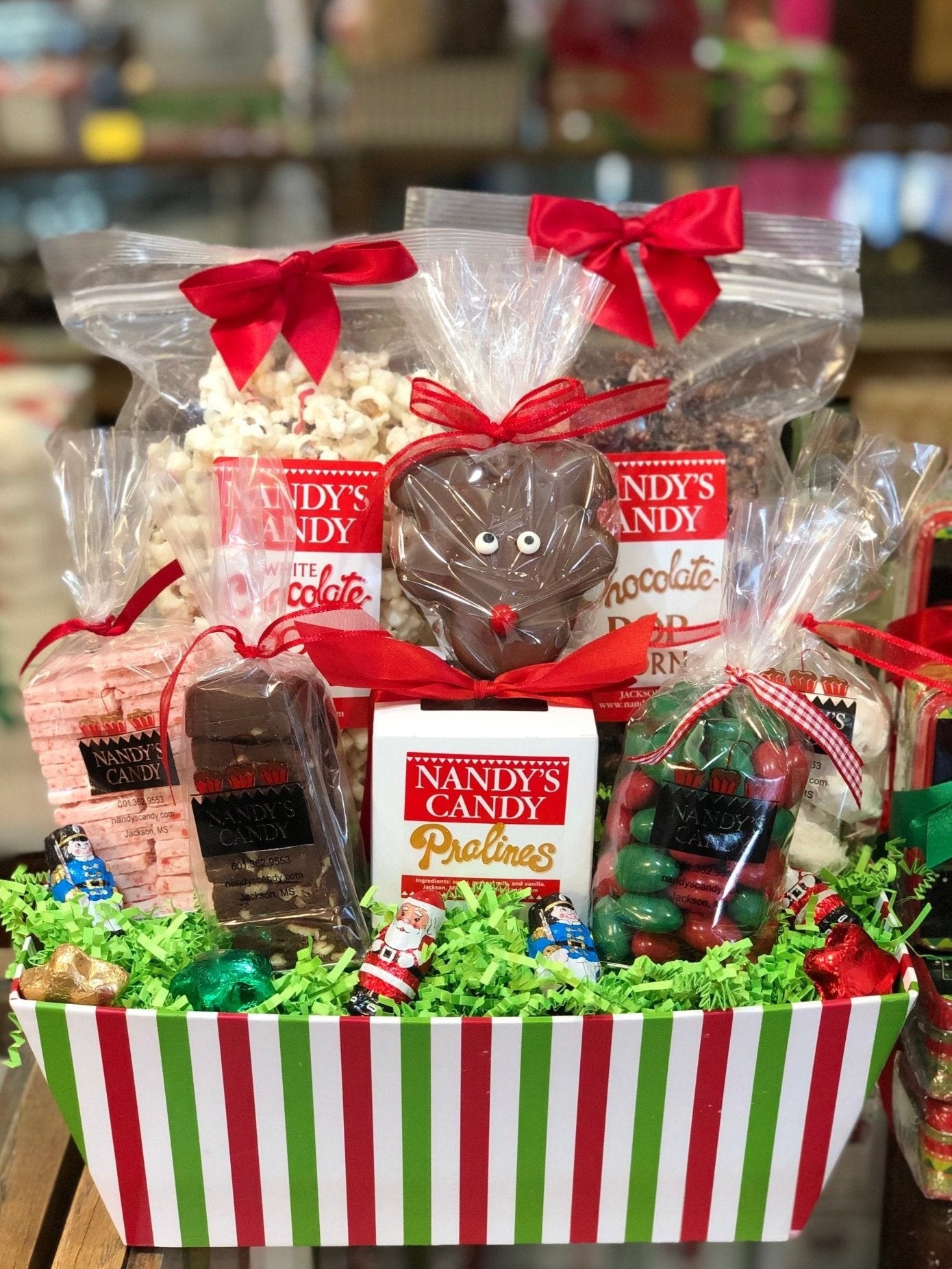 Family Christmas Gift Basket - Nandy&