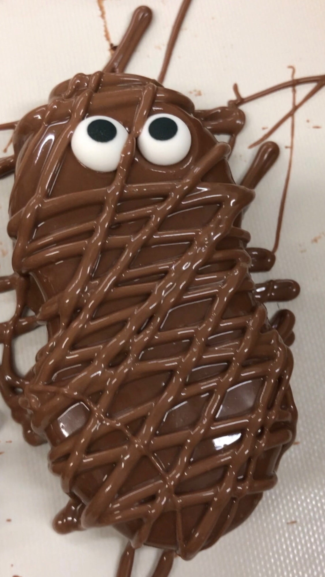 Mummies (peanut butter cookies covered in milk or white chocolate) - Nandy&