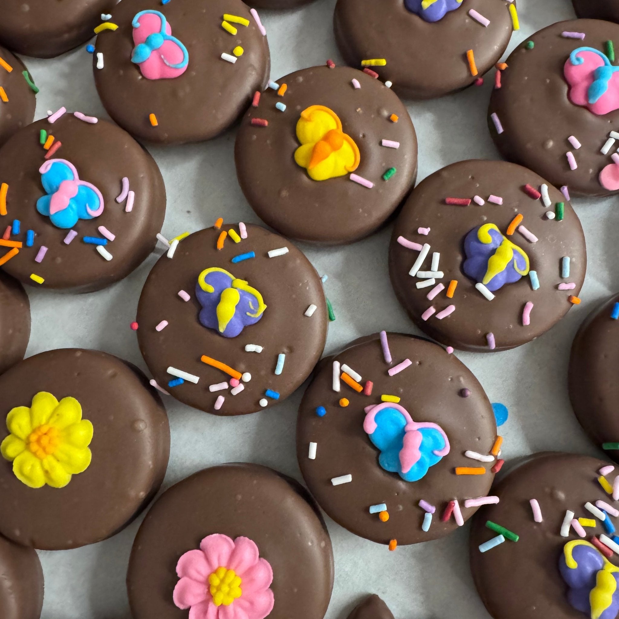 Summer Chocolate Covered Oreos - Nandy&
